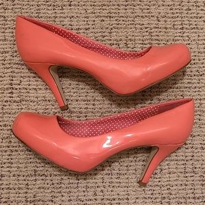 Madden Girl Salmon Heels 👠👠